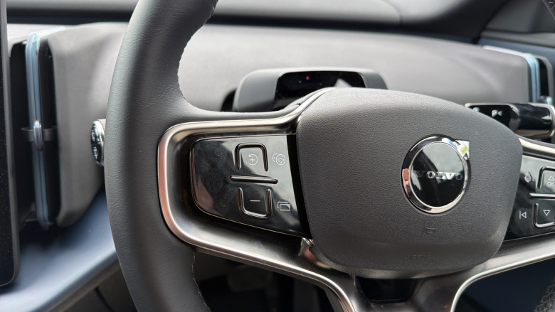 Volvo EX30 200kW SM Extended Range Plus 69kWh 5dr Auto Electric Estate